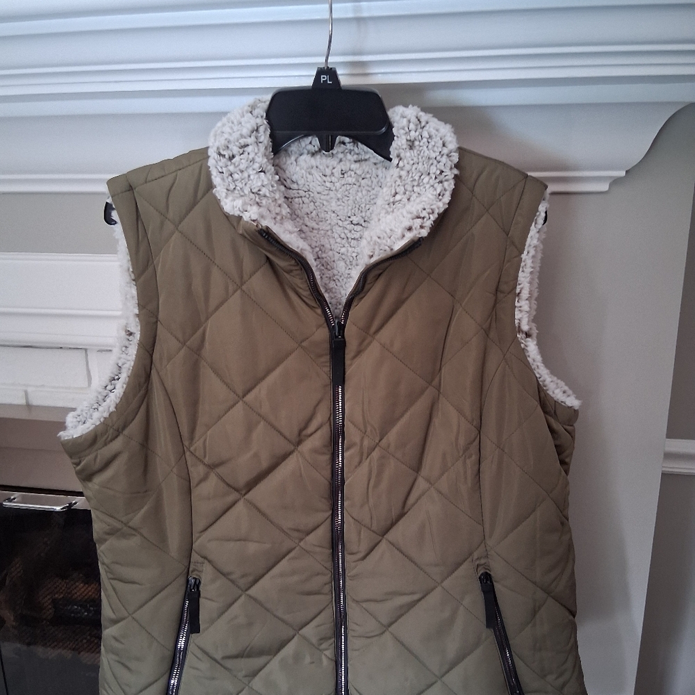 Free Country Olive Quilted Vest with Sherpa Collar